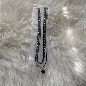 NWOT Layered choker with star pendant